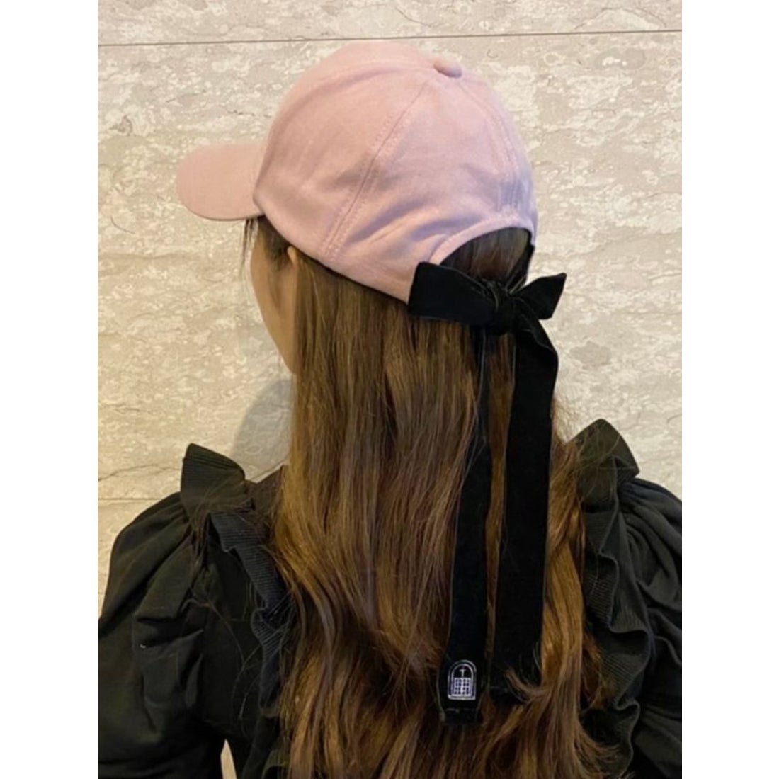 新着商品 ベロアリボン付きウールキャップ バラ色の帽子 - キャスケット
