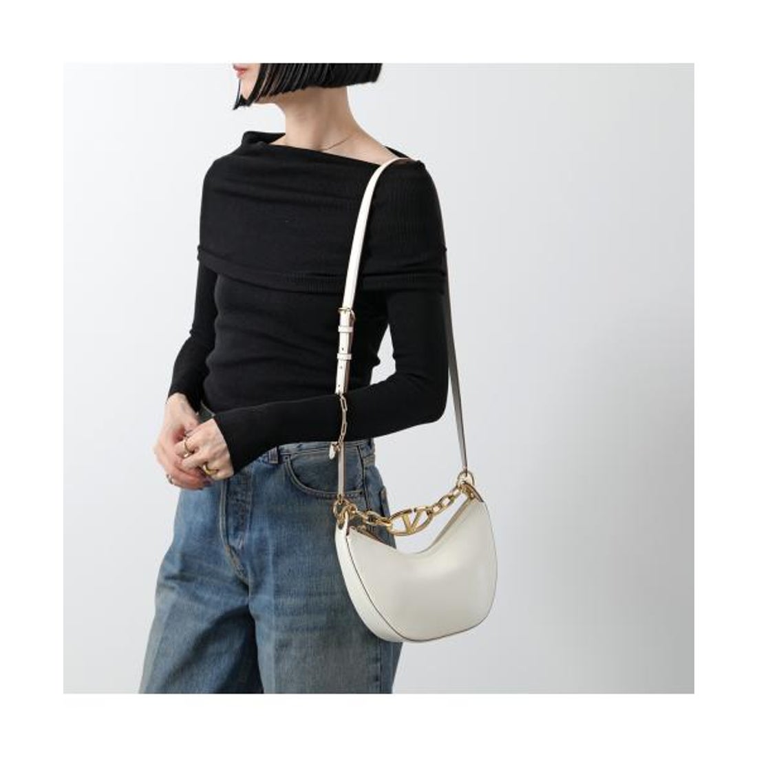 ヴァレンティノ VALENTINO VALENTINO ショルダーバッグ B0Q43PHV Vロゴ 