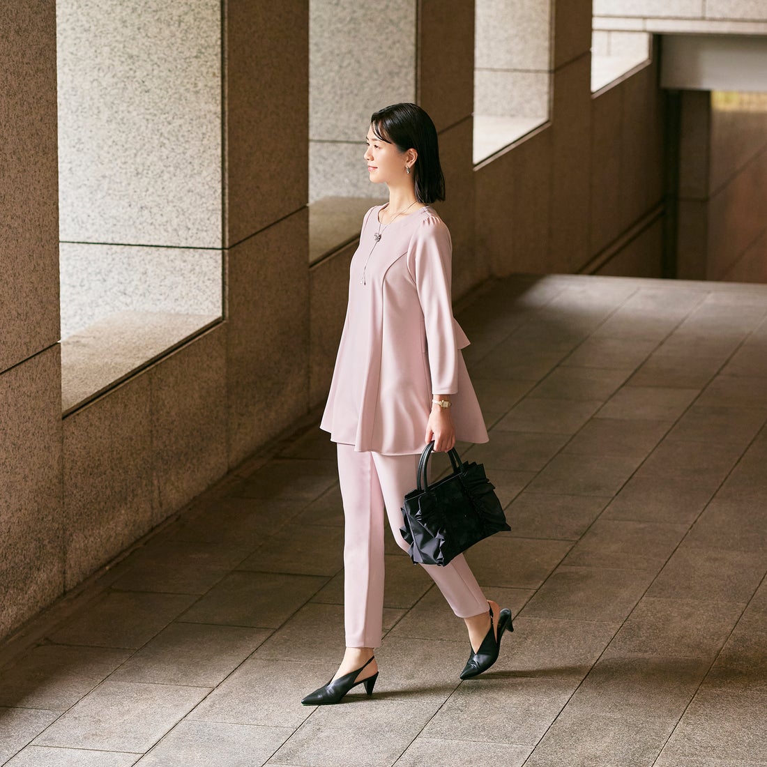 トゥー ビー シック TO BE CHIC マットストレッチダンボール
