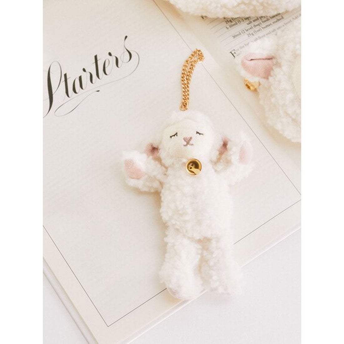 メゾン ド フルール Maison de FLEUR すやすやひつじチャーム