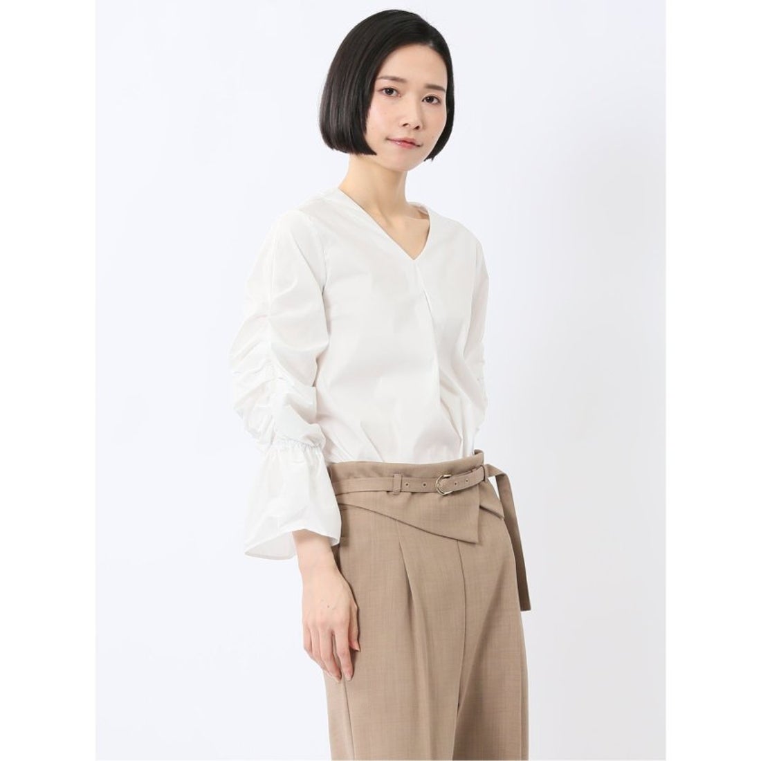 m.f.editorial 袖ギャザー Vネック プルオーバーブラウス （白） 半袖 レディース シャツ カットソー トップス ブラウス ...