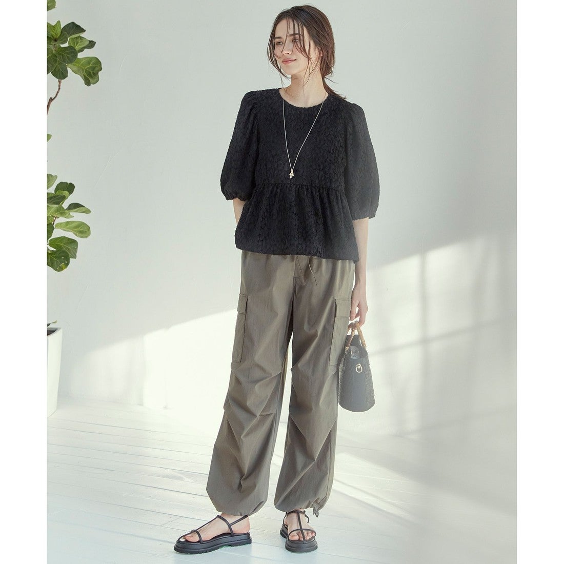 23区 【SLOW/一部店舗限定】カットジャカード ブラウス （ブラック系 