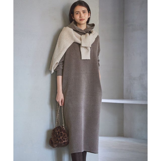 【SLOW/一部店舗限定】ベロアライク ニット フーデット ワンピース （モカ系）