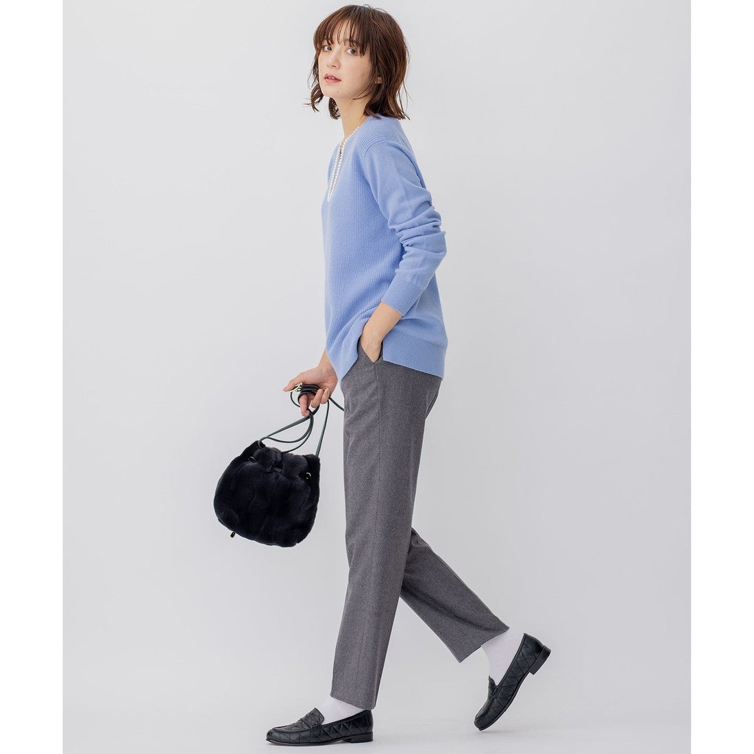 23区（大きいサイズ） 【WEB限定】カシミヤブレンドバルキー Vネック 
