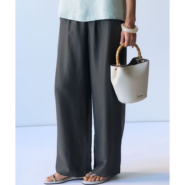 クールタッチタフタ ワイドパンツ （グレー系）