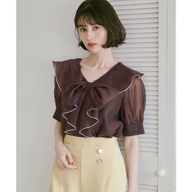 2026秋冬新作 ラッフルフリルブラウス TT638105 （BROWN）