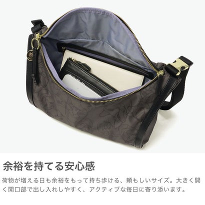 正規品5年保証 ボディバッグ レディース 斜めがけバッグ ブランド 大人 バッグ 6L A5 ショルダー 斜め掛け 猫 ネコ コラボ ワンショルダー HAyU×ace. HAyU ユッカ 17835 （モカ(ネコヘッド柄)）｜詳細画像