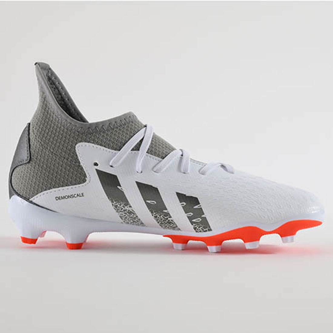 アディダス　プレデター25.5 ag adidas アディダス プレデターフリーク.3 HG/AG ジュニア(ホワイト