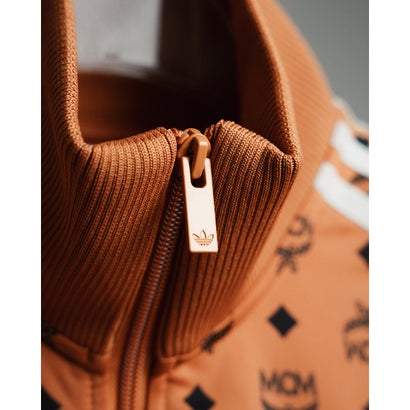 バイエルンミュンヘン × MCM トレーニングトップ｜詳細画像