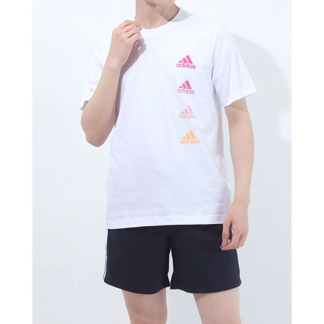 アディダス 新発売 adidas メンズ 半袖Tシャツ GK9416 ホワイト MESSBRANDLOVEグラフィックTシャツ 【セール