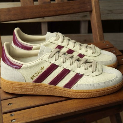HANDBALL SPEZIAL オフホワイト/シャドーレッド/ガム [KJ9969] （オフホワイト/シャドーレッド/ガム）｜詳細画像