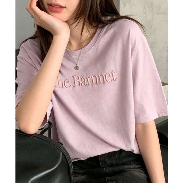/英字刺繍ロゴTシャツ （ピンク）