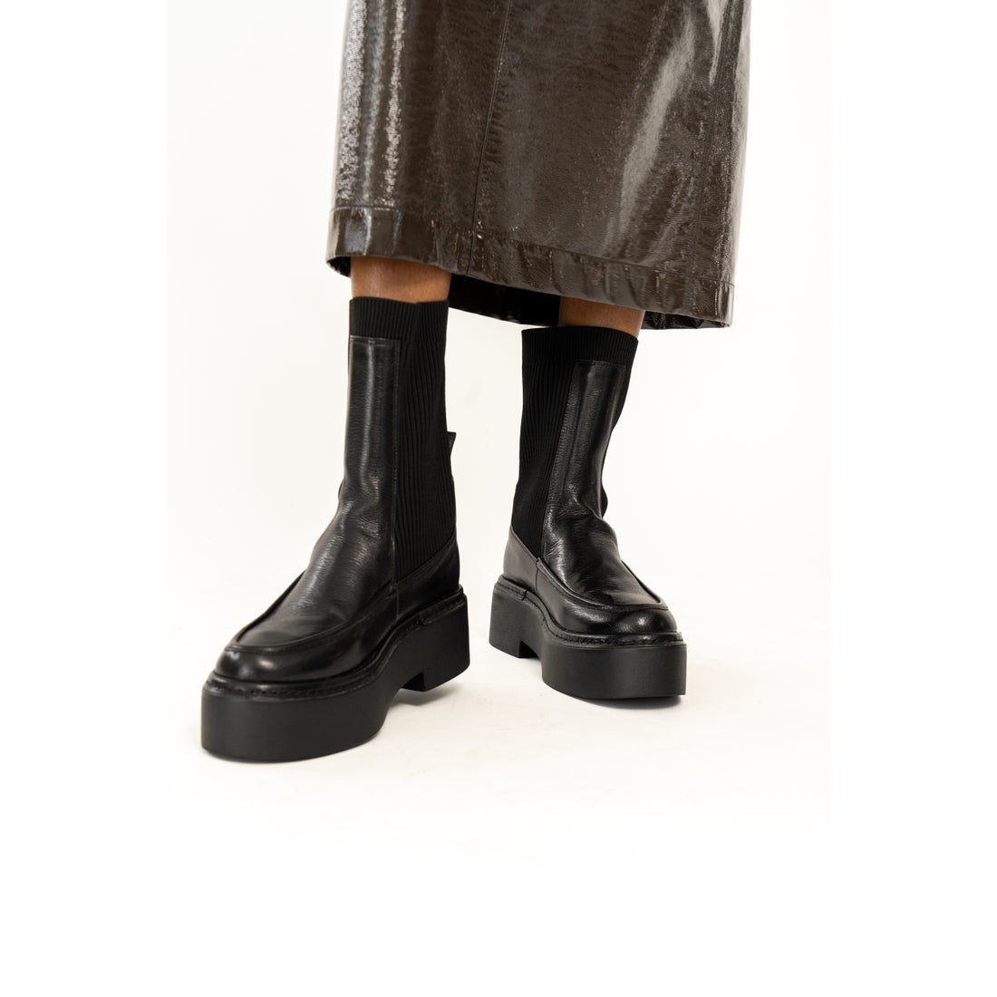 BUENA LEATHER BOOTS （BLACK） -ALM. official web store