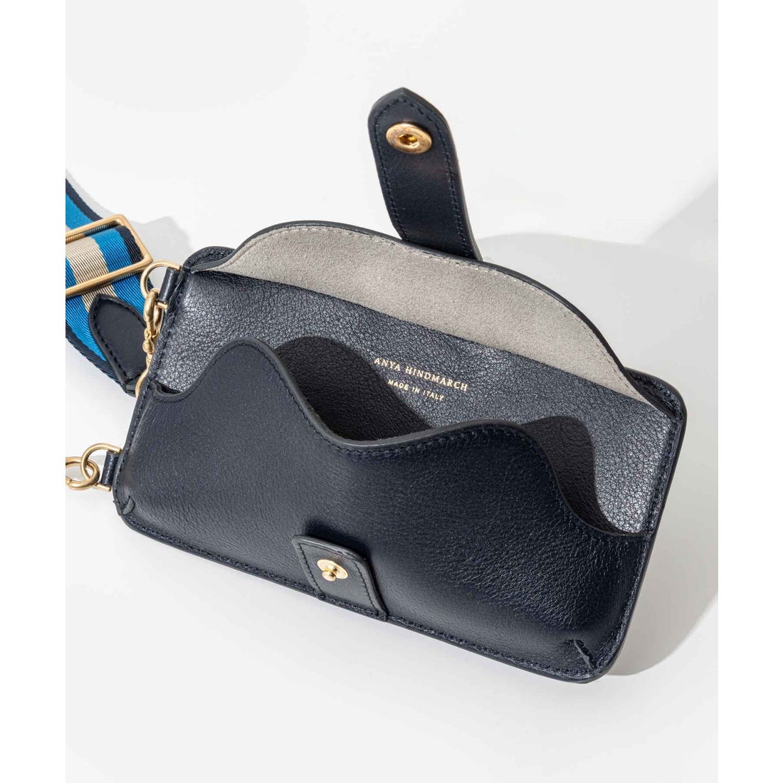 アニヤハインドマーチ Anya Hindmarch ショルダーバッグ 5050925 