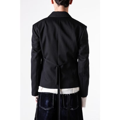 PETON DESTRUCTURED SLIM FIT CONTRAST EDGE BLAZER WITH EMBROIDERED EMBLEM（Black）｜詳細画像