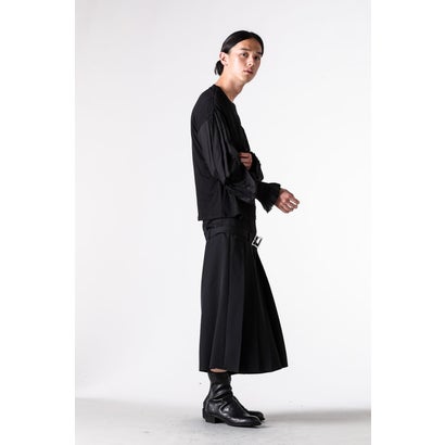 ALREK RELAX FIT BOXY T-SHIRT WITH COTTON SHIRT SLEEVES AND LACE RUFFLES（Black）｜詳細画像