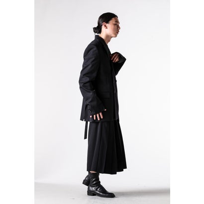 JEPPE PLEATED CROPPED TROUSERS（Black）｜詳細画像