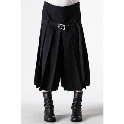 JEPPE PLEATED CROPPED TROUSERS（Black）｜詳細画像