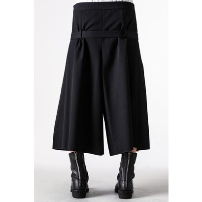 JEPPE PLEATED CROPPED TROUSERS（Black）｜詳細画像