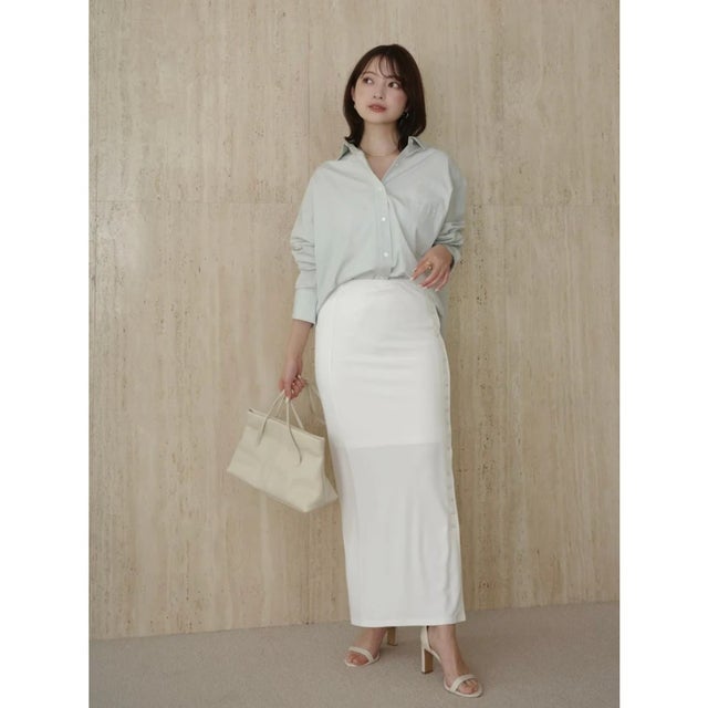 ボタンディテールカットナロースカート （WHITE）