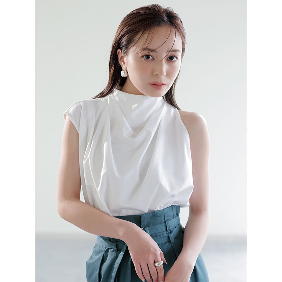アニュアンス anuans アシメドレープポンチトップス （BLACK） -靴 
