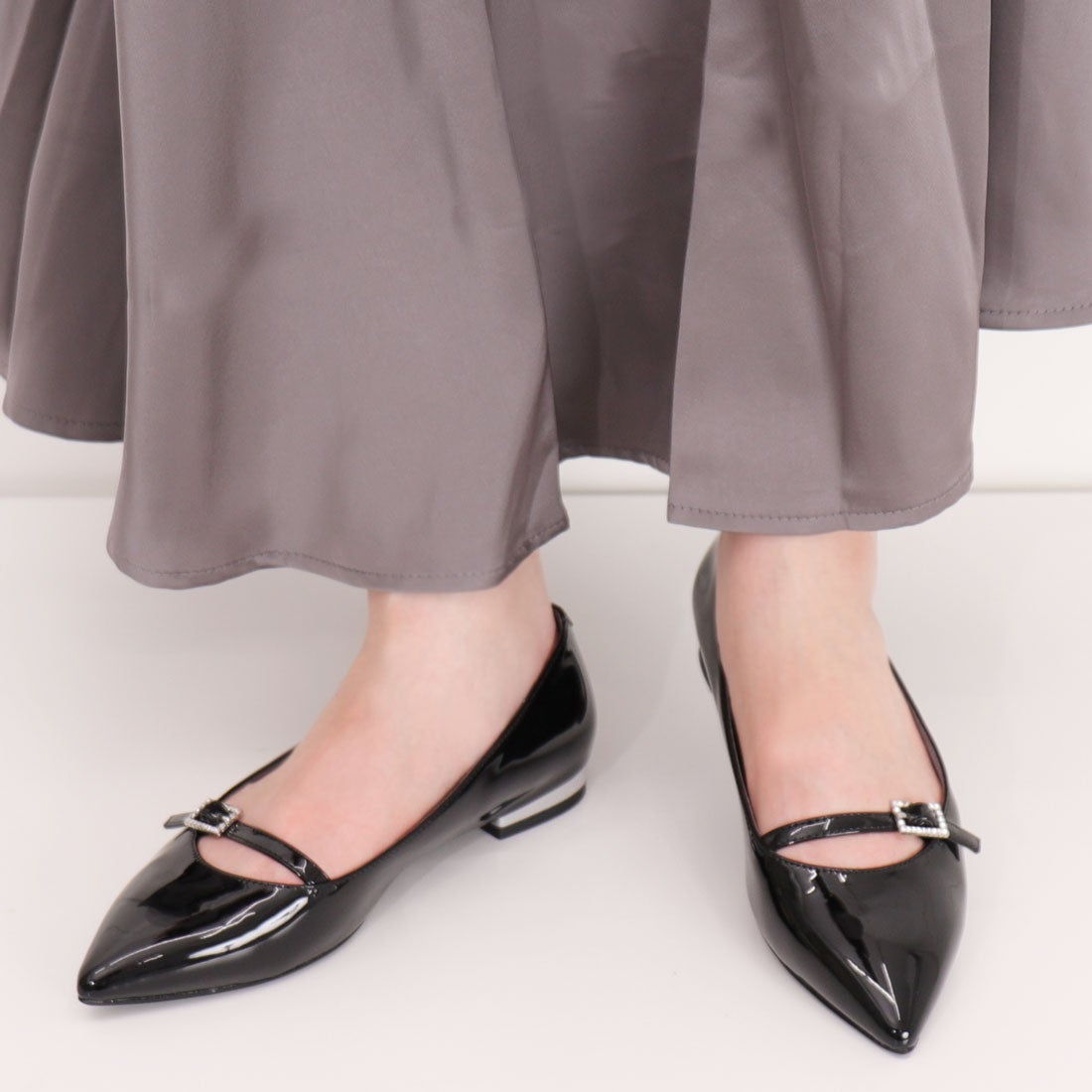YUIRI靴25【ほぼ未使用】Artemis by DIANA ビジュー スリッポン レザー