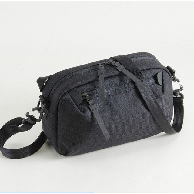 
                    CROSS-SCENE Shoulder Bag (ブラック) （クロ）
