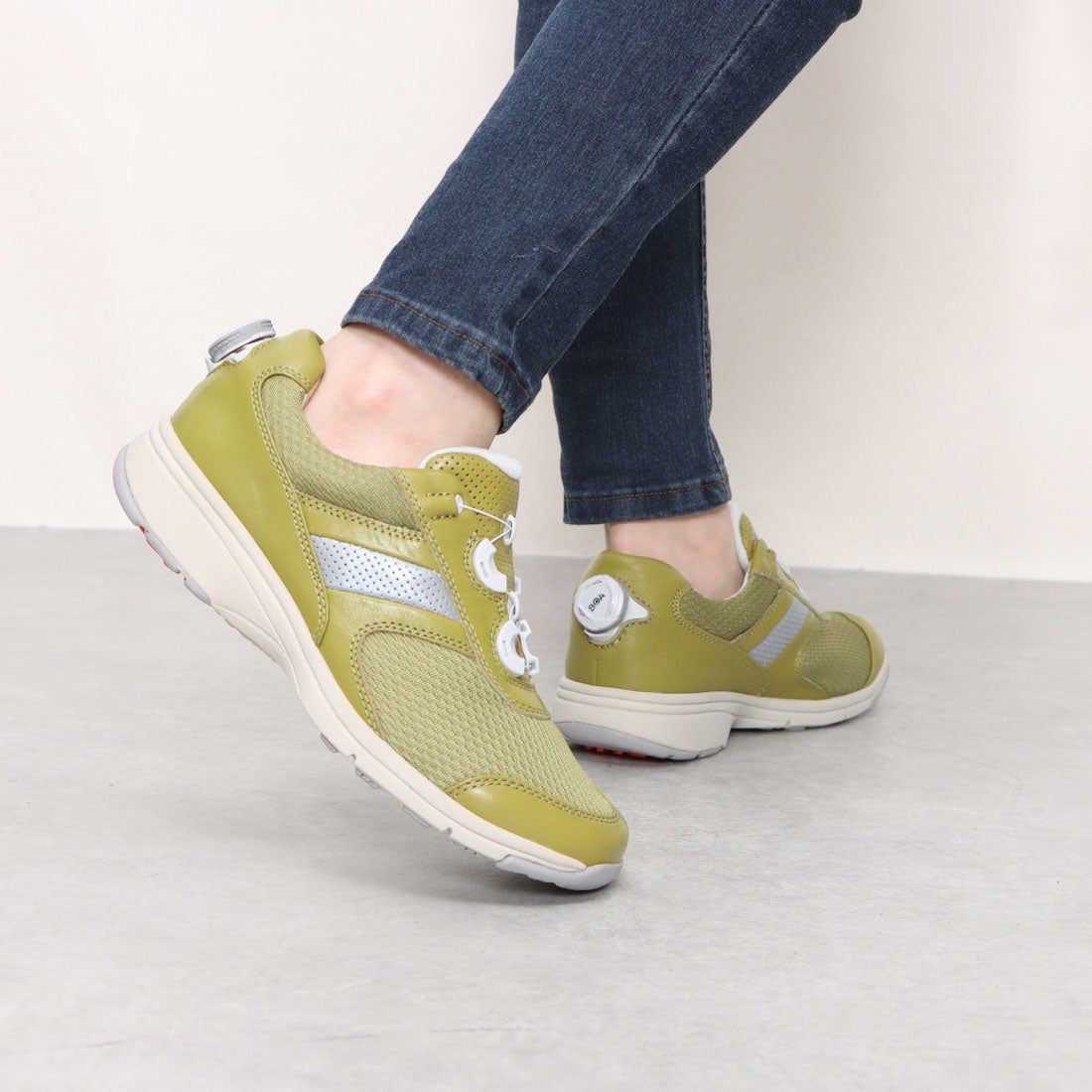 女性用スニーカー メッシュ素材使用 BOA(R)フィットシステム搭載 ひざに優しい アサヒメディカルウォークBO L017 婦人靴 レディース  （オレンジ） -靴＆ファッション通販 ロコンド〜自宅で試着、気軽に返品