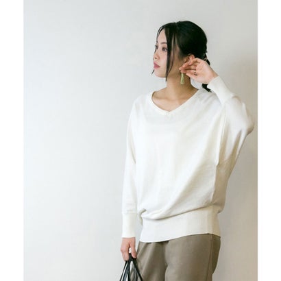 アットワン atONE Vネックドルマン綿ニット （WHITE）｜詳細画像