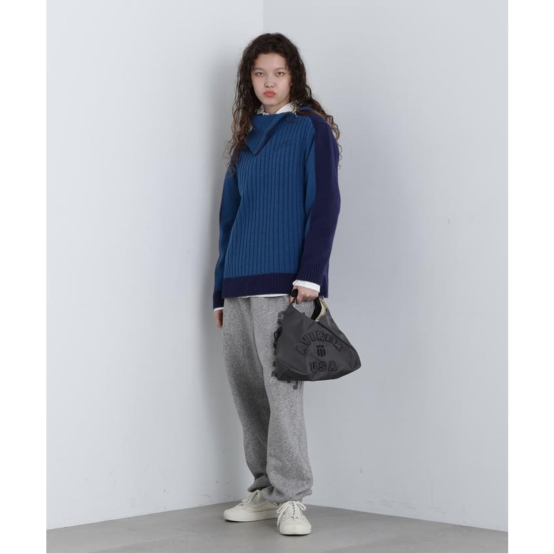 アヴィレックス AVIREX SIGNATURE MINI SHOLDER BAG シグネチャーロゴ ミニショルダーバッグ オリーブ - ファッション通販