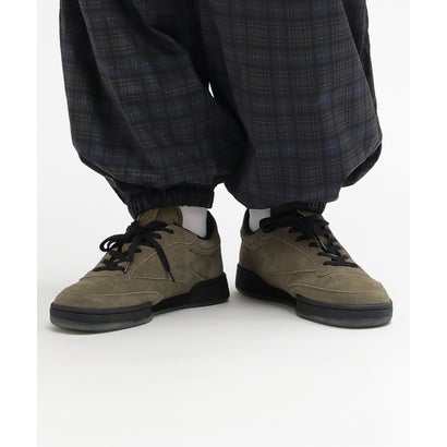 《AVIREX × Reebok》CLUB C ”MODERN SAGE COLLECTION” （セージ1）｜詳細画像