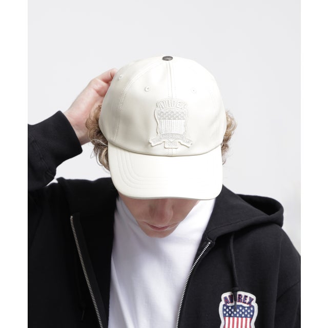 VARSITY LEATHER CAP ＂SIGNATUR （オフホワイト3）