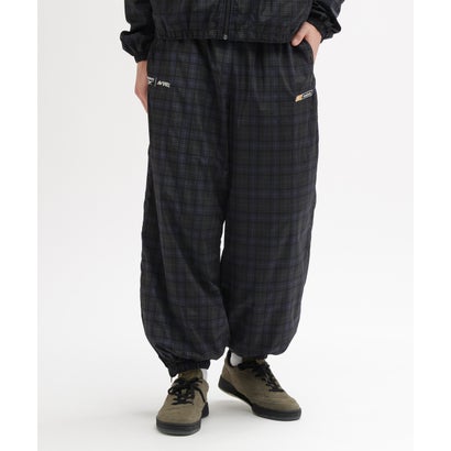 《AVIREX × Reebok》TRAINING PANTS ”MODERN SAGE COLLECTION” （ネイビー）｜詳細画像