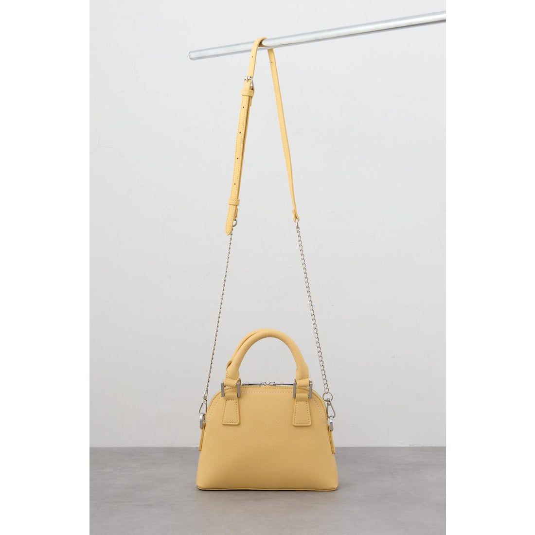 アズールバイマウジー AZUL BY MOUSSY ダブルジッパーミニバッグ （RED 