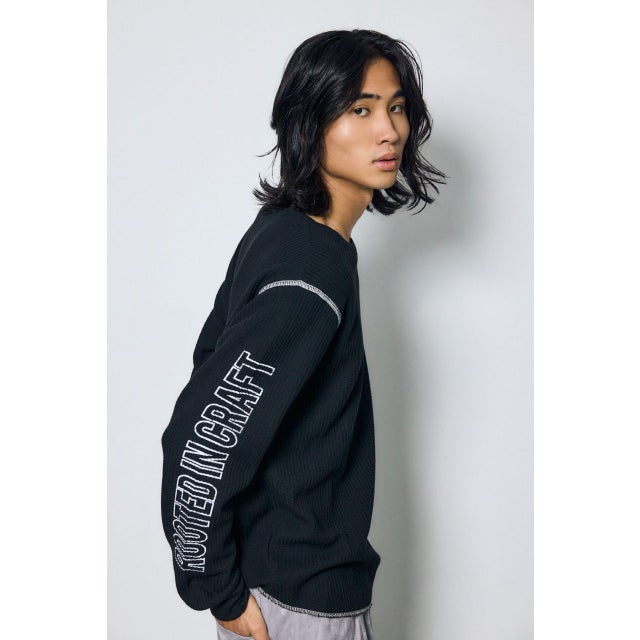 ワッフル長袖グラフィックトップス BLK