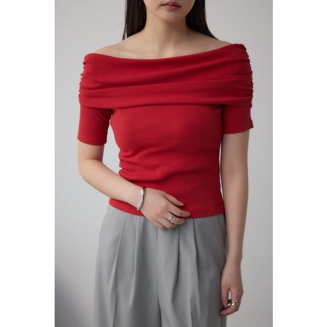 オフショルダーリブトップス RED