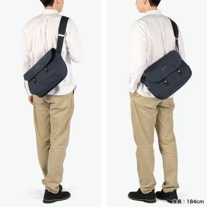 ショルダーバッグ ブランド おしゃれ ショルダー フラップ PC収納 横型 綿 コットン A4 9.3L TRANSPORT RIEVER CROSSBODY BAG UBA0745 （navy）｜詳細画像