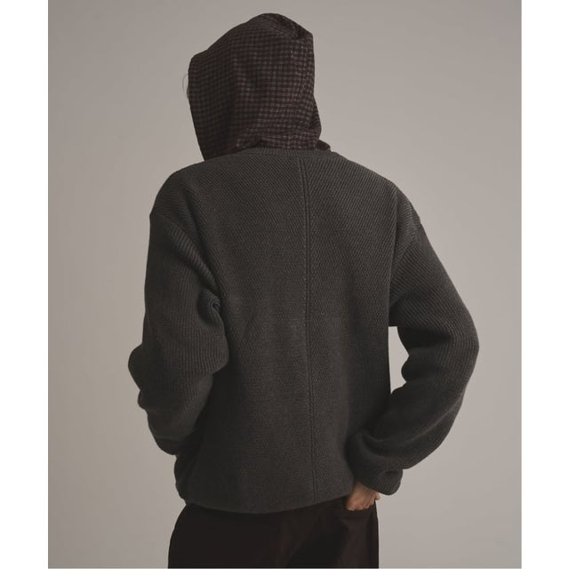 via / ヴァイア CREWNECK CARDIGAN （グレー）