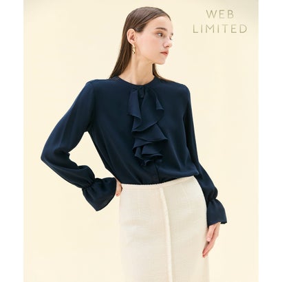 BEIGE, 【WEB限定・洗える】CLARION / バンドカラーフリルブラウス （Navy）｜詳細画像