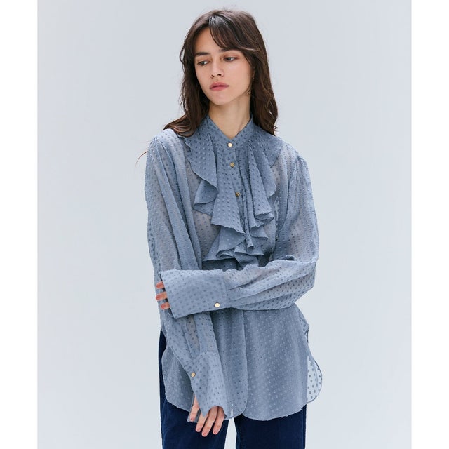 CALLERRY / シルク混ドットラッフルブラウス （Dull Blue）