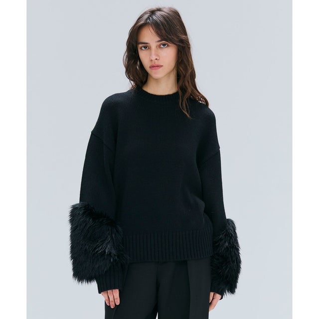 【洗える・VERY NaVY12月号掲載】CHESTER / フェイクファークルーネックニット （Black）