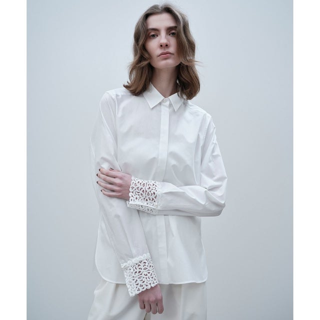 THAYER / パール釦レースカフスシャツ （Off White）