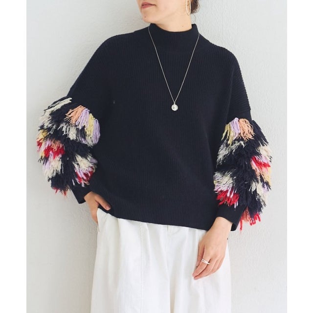 《9/26(金)18時予約》ウシロ釦ソデファー刺繍ニット《15 quinze》 （navy）