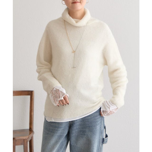 ハイネックふんわりニット （white）