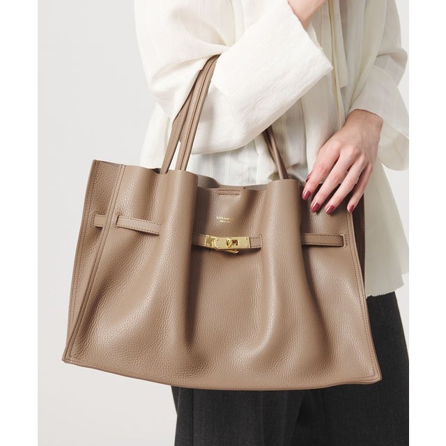 ＜VIOLAd’ORO＞TRERO レザー トートバッグ  （BEIGE）