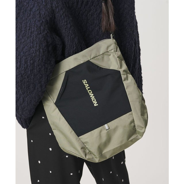 ＜Salomon＞パッカブル トートバッグ （OLIVE）