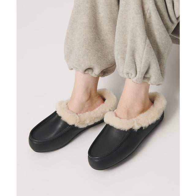 【国内EXCLUSIVE】＜UGG＞アンスレー ミュール/ブラック レザー （BLACK）