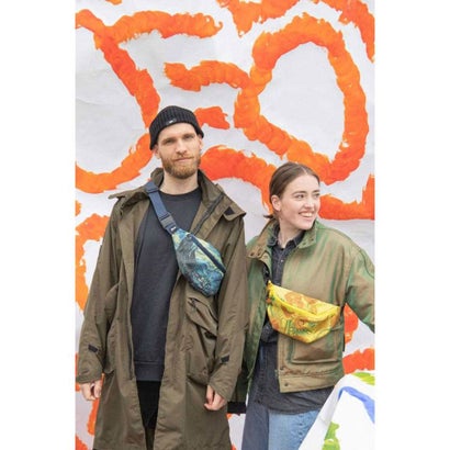 フィンセント ファン ゴッホ ボディバッグ Bumbag Sunflowers LOQI ローキー エーワイ VINCENT VAN GOGH ウエストバッグ グッズ｜詳細画像