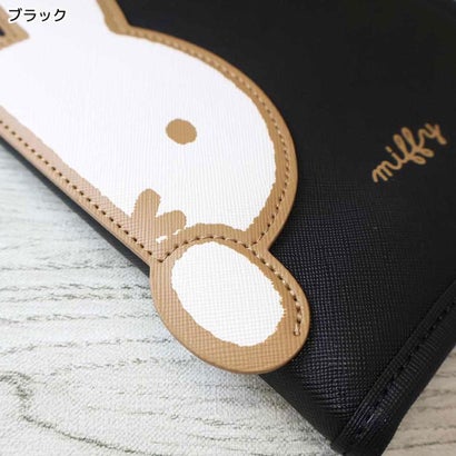 miffy お薬手帳ケース OVER APPLIQUE マルチケース ブラック ディックブルーナ エフエービージャパン｜詳細画像