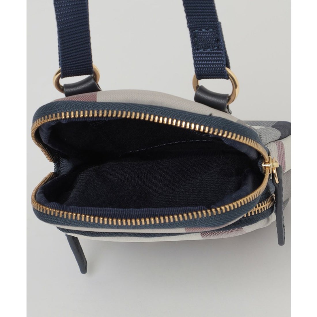 ブルーレーベルクレストブリッジ BLUE LABEL CRESTBRIDGE クレスト 